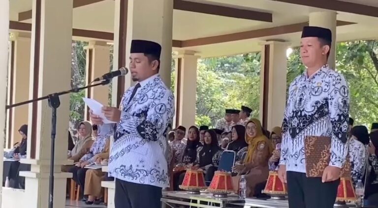 HUT PGRI ke-80 dan Hari Guru Nasional di Parepare, Wali Kota Tasming Hamid Nilai Guru adalah Lentera Bangsa