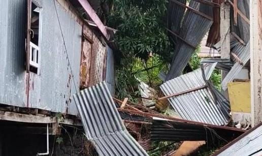 4 Rumah Warga di Lumpue Parepare Porak-poranda Diterjang Puting Beliung, Atap Berserakan