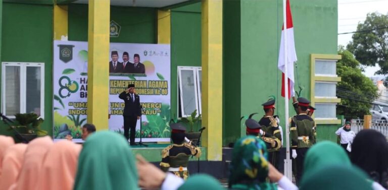 Bertindak sebagai Inspektur Upacara, Wali Kota Parepare, Bacakan Sambutan Seragam Menteri Agama Republik Indonesia