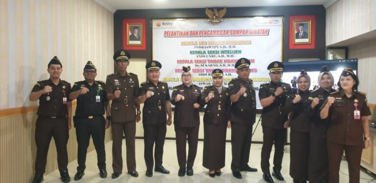 Enam Pejabat Kejaksaan Parepare Dilantik, Kajari Tekankan Integritas dan Kinerja