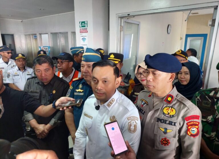 Wakil Wali Kota Parepare Pantau Arus Balik di Pelabuhan Nusantara, Tekankan Keselamatan Penumpang