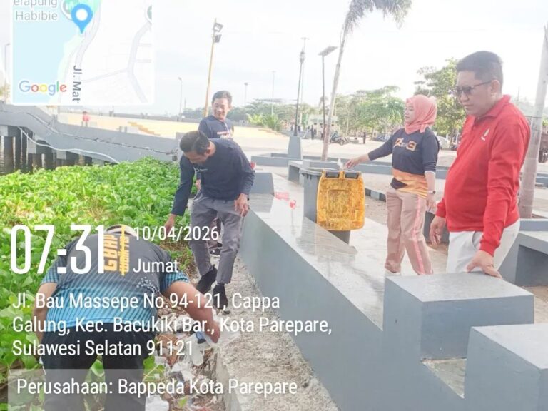 Gerakan Indonesia Asri dan Sambut Puncak HUT Parepare-Jalan Sehat Anti Mager