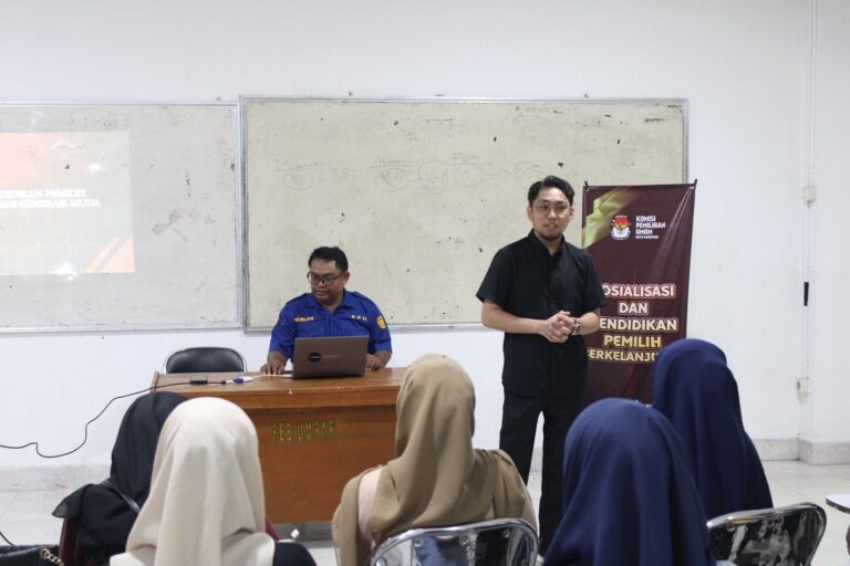 Sasar Pemilih Pemula, KPU Sosialisasi Pada Mahasiswa Fakultas Ekonomi dan Bisnis UMPAR
