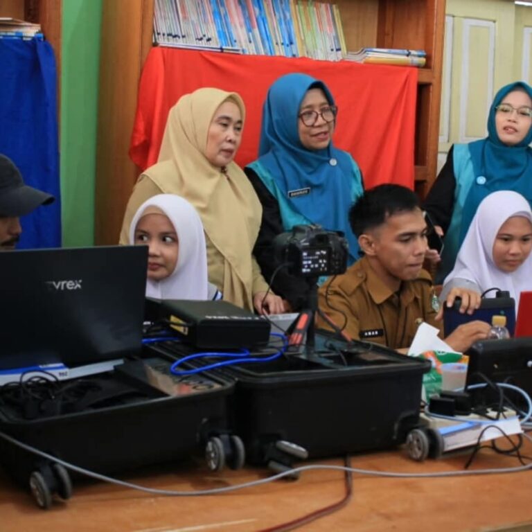 Layanan “Gercep” Disdukcapil Parepare Tuai Pujian, Bang One: Sangat Membantu Warga dan Sekolah
