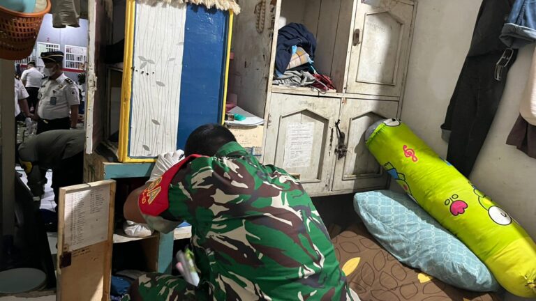 Lapas Parepare Laksanakan Sidak Kamar Hunian, Libatkan TNI dan Polri