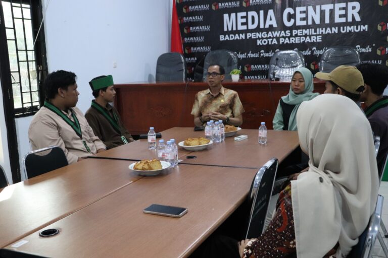 HMI Parepare Audiensi ke Bawaslu, Perkuat Kolaborasi Pengawasan Partisipatif dan Pendidikan Politik