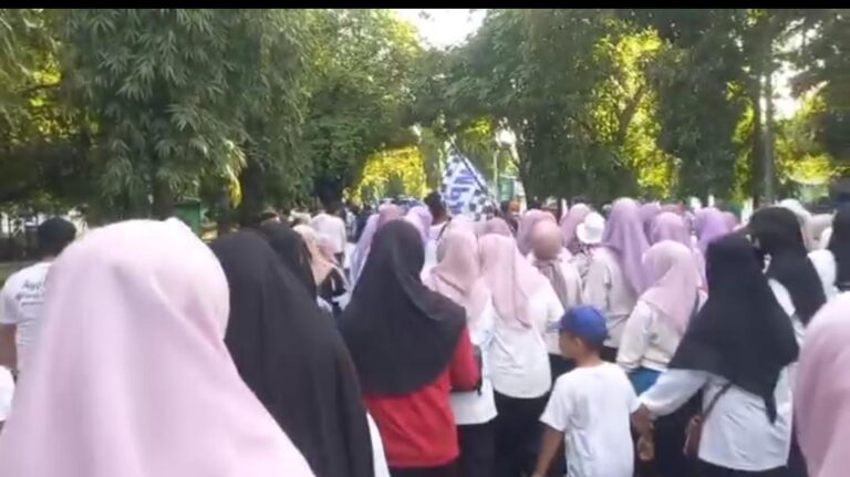 HUT ke-27 Umpar, Ribuan Peserta Padati Jalan Santai: Rektor Targetkan Peningkatan Animasi Mahasiswa