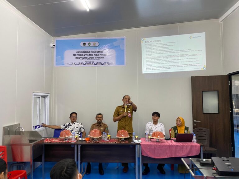 SPPG Ujung Lapadde 03 Parepare Gelar Kursus Keamanan Pangan Siap Saji Program MBG Bersama Dinkes Parepare