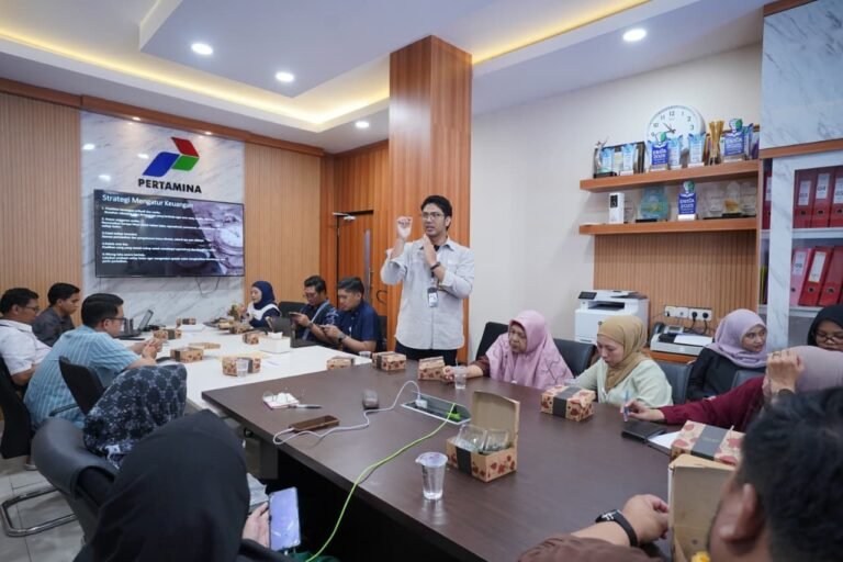 Pertamina Patra Niaga Regional Sulawesi Bekali UMKM Gorontalo Perkuat Literasi Keuangan dan Akses Permodalan