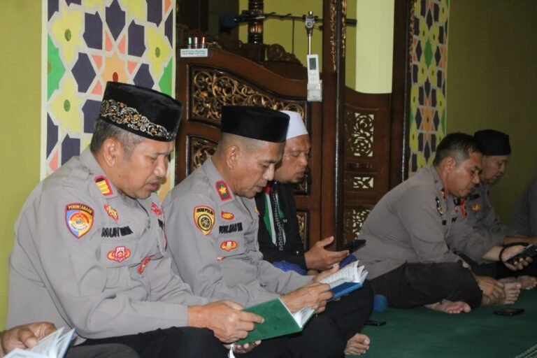 Yasinan Rutin Ba’da Ashar Polres Parepare, Ikhtiar Spiritual Memohon Keselamatan dan Keberkahan untuk Masyarakat