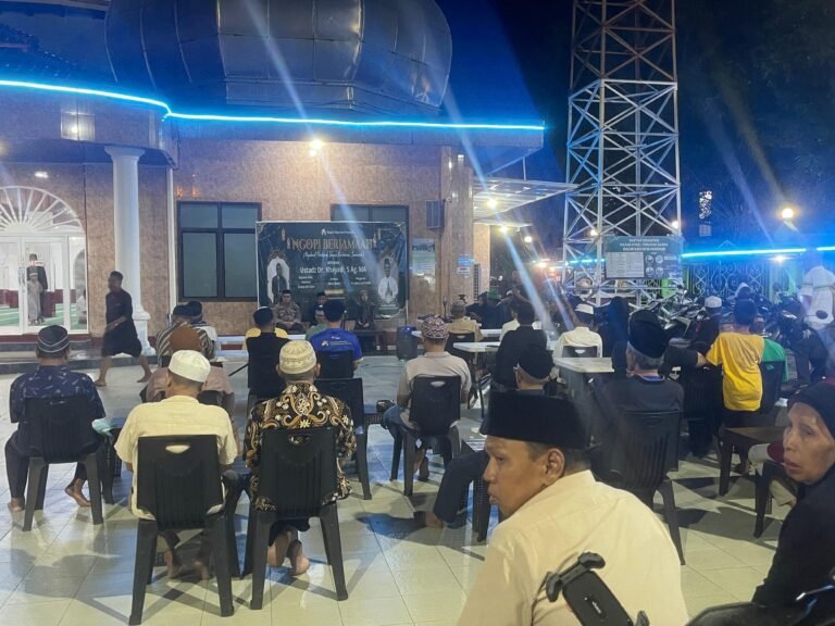Wakapolres Parepare Sosialisasikan Layanan Call Center Bebas Pulsa 110 dan Ajak Warga Ubah Paradigma “Takut Polisi” pada Anak
