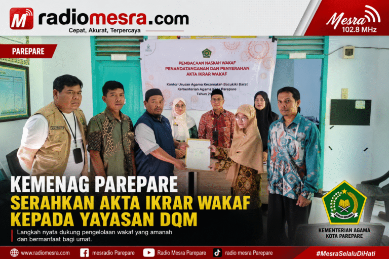 Kemenag Parepare Serahkan Akta Ikrar Wakaf Kepada Yayasan DQM