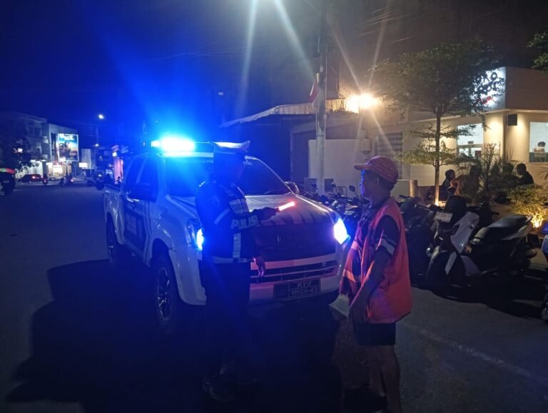 Satlantas Polres Parepare Gelar Blue Light Patrol di Jalan Andi Makkasau