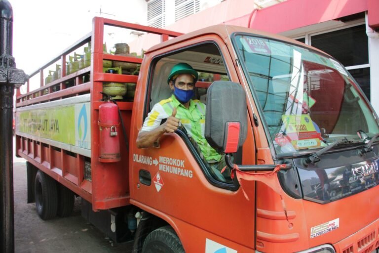 Pertamina Patra Niaga Regional Sulawesi Tambah Pasokan LPG 3 Kg untuk Jaga Ketersediaan Energi di Kabupaten Bone