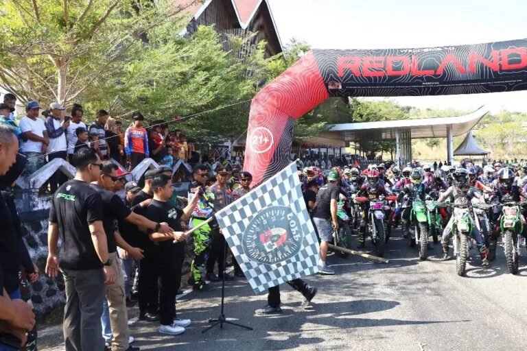 Lepas Ratusan Offroader di One Day Trail Adventure Part 2, Pj Wali Kota Parepare Tekankan Semangat Silaturahmi