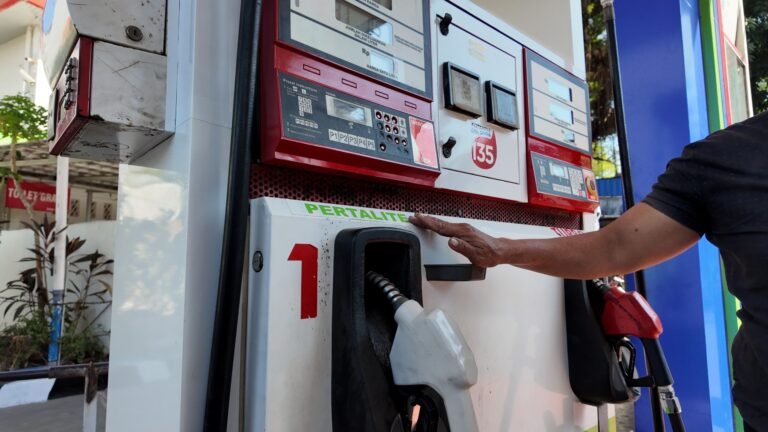 Pertamina Patra Niaga Rekonfigurasi SPBU, Alihkan Sebagian Kapasitas Pengisian BBM ke Pertalite di Makassar dan Sekitarnya