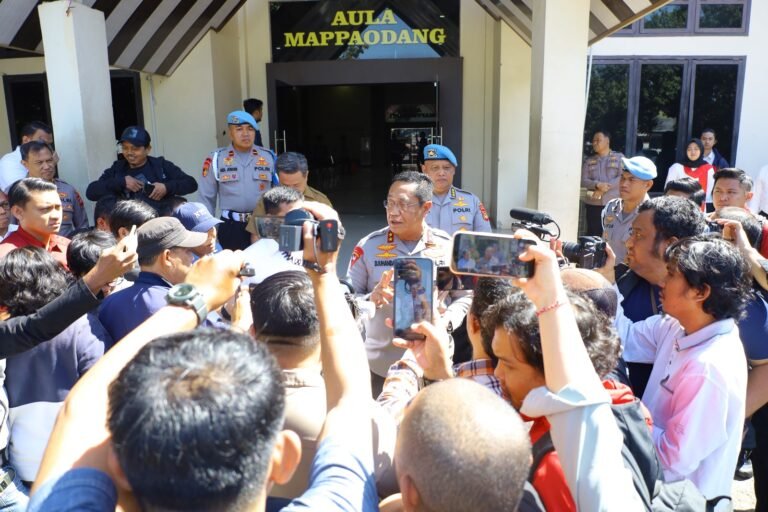 Polda Sulsel Gelar Konferensi Pers Penegakan Hukum Penyalahgunaan BBM Bersubsidi