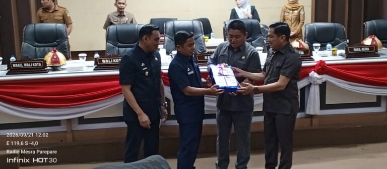 Wali Kota Tasming Serahkan Ranperda APBD-P 2026 ke DPRD Parepare, Target Selesai Akhir September