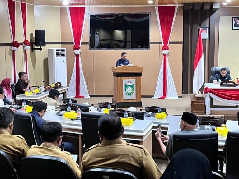 DPRD Parepare Soroti Batas Usia Bantuan Kerja dan Nasib Guru Bahasa Arab di Paripurna APBD-P