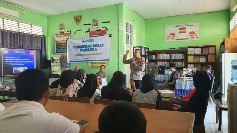 Polres Parepare Bekali Siswa SMA 2 Cara Menangkal Radikalisme di Era Digital