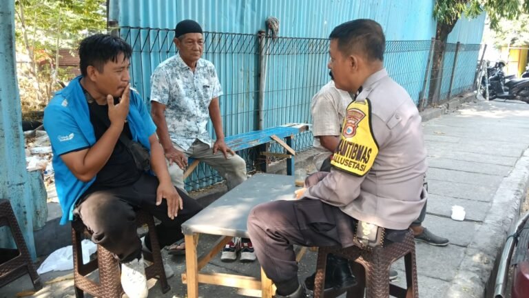 Bhabinkamtibmas Polsek KPN Dekati Warga, dari Mallusetasi hingga Sekitar Pelabuhan Nusantara