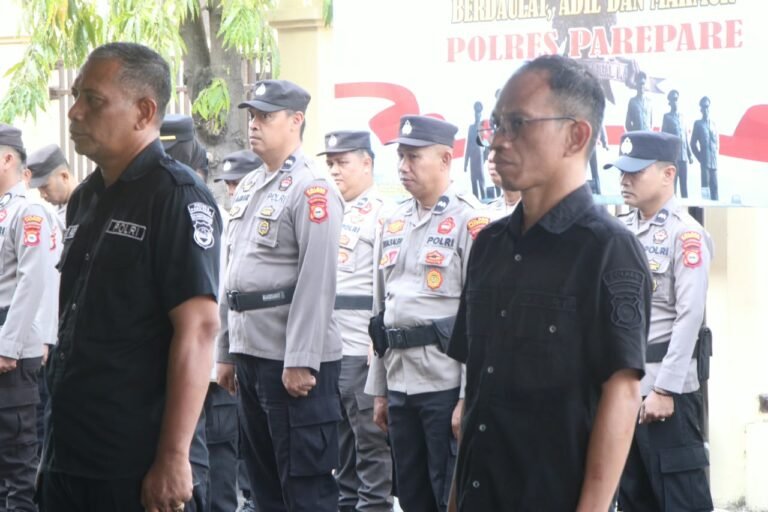6 Personel Polres Parepare Digànjar Penghargaan, Prestasi ETLE hingga Publikasi Disorot