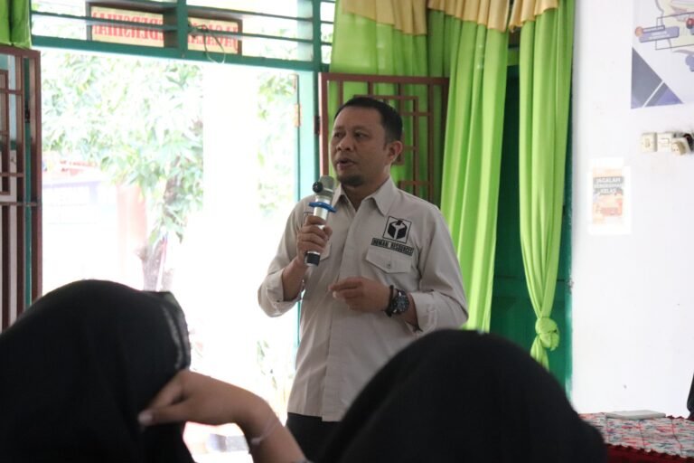 Generasi Z Awasi Pemilu, Bawaslu Parepare Edukasi Siswa SMA Negeri 3 tentang Penanganan Pelanggaran