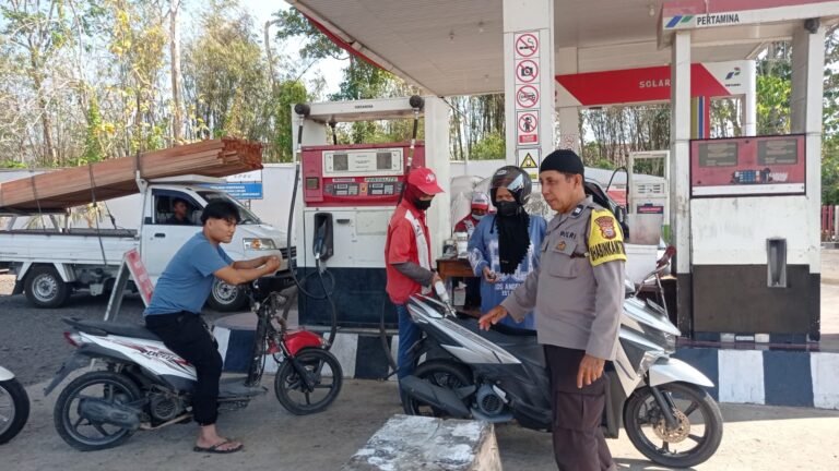 Polsek Bacukiki Pantau SPBU Lemoe, Kapolsek: Stok BBM Aman, Solar Kosong Karena Telat Kirim