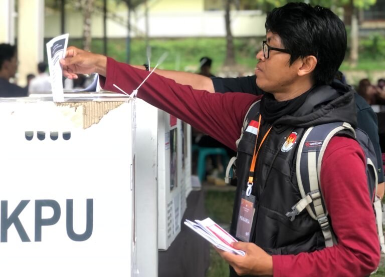 Opini : Reformasi 1998 dan Kelahiran KPU Independen: Titik Balik Demokrasi Indonesia